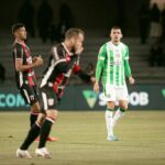 Coritiba encerra Série B com derrota e pior público da temporada