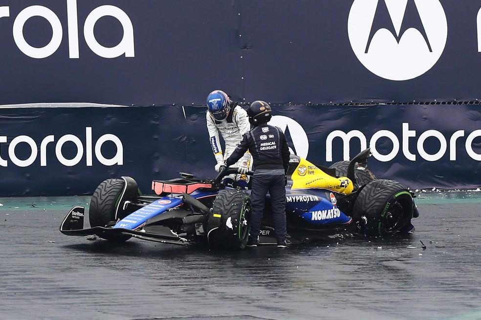 Carro de Alexander Albon danificado após classificação para o GP de São Paulo