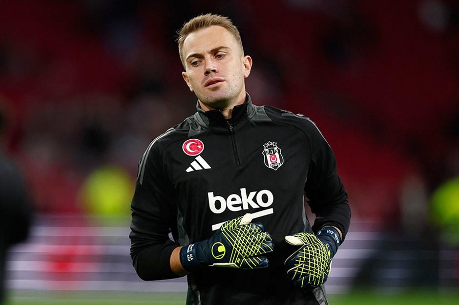 Mert Günok, goleiro do Beşiktaş, faz uma declaração após a derrota para o Kasımpaşa