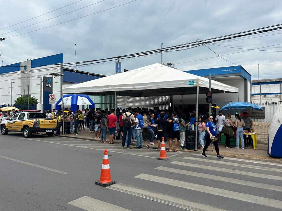 Candidatos realizaram as provas do 1º dia do Enem, em Cuiabá.