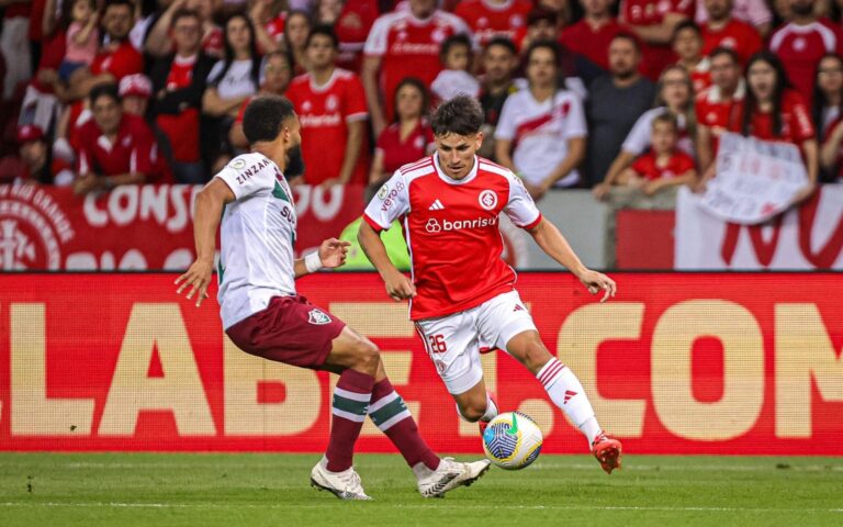 Gol anulado gera polêmica em Internacional x Fluminense: “Antifutebol”