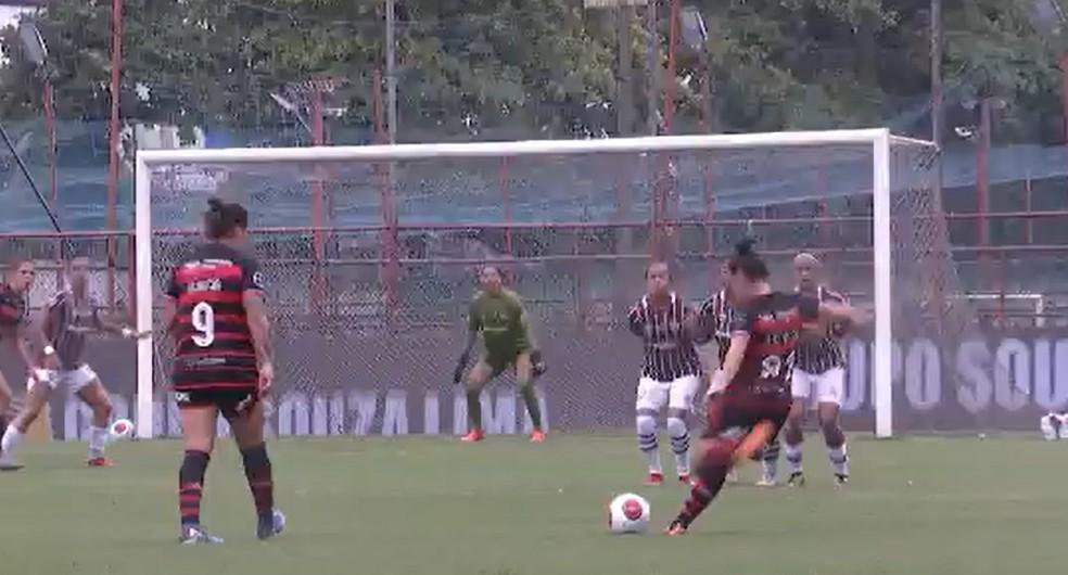 Fluminense e Flamengo: gol de Jucinara abriu o placar na decisão do Carioca feminino