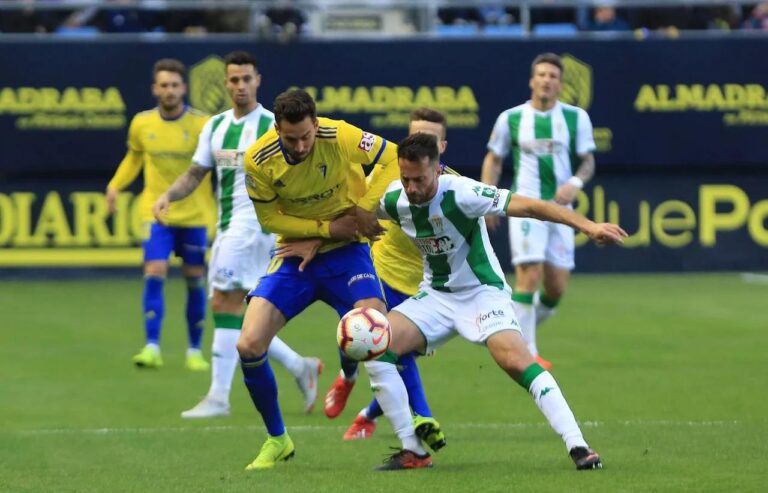 Despedida de um Clássico Andaluz: Cádiz CF e Córdoba CF se Enfrentam em Momento Delicado