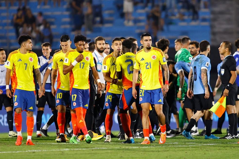 Colômbia perde para o Uruguai, por 3 a 2, na 11ª rodada das Eliminatórias da Copa