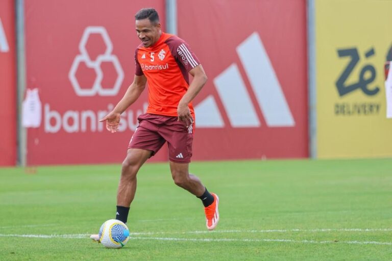 Fernando Retorna ao Internacional para Confronto Crucial Contra o Vasco