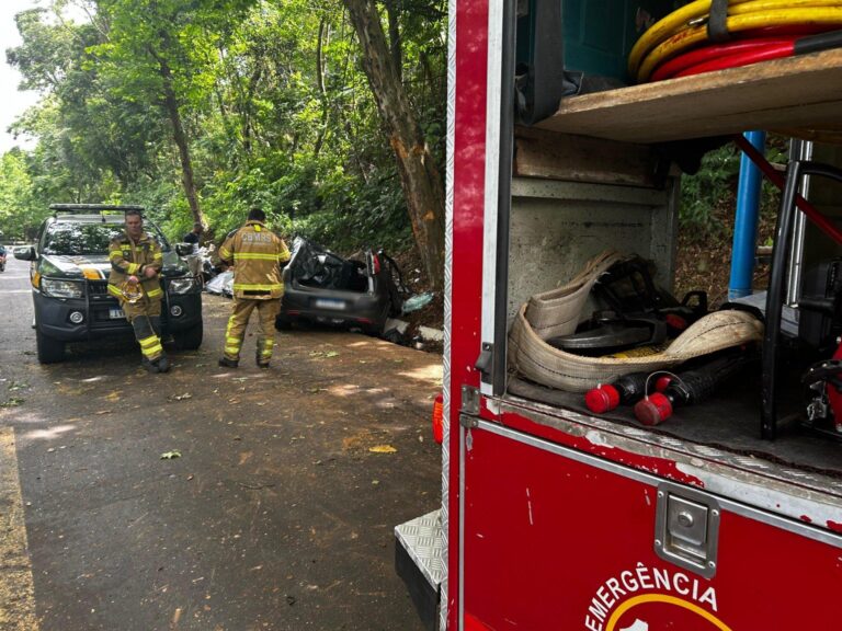 Acidente Fatal na BR-116 Deixa Motorista Morto e Passageira Ferida em Dois Irmãos