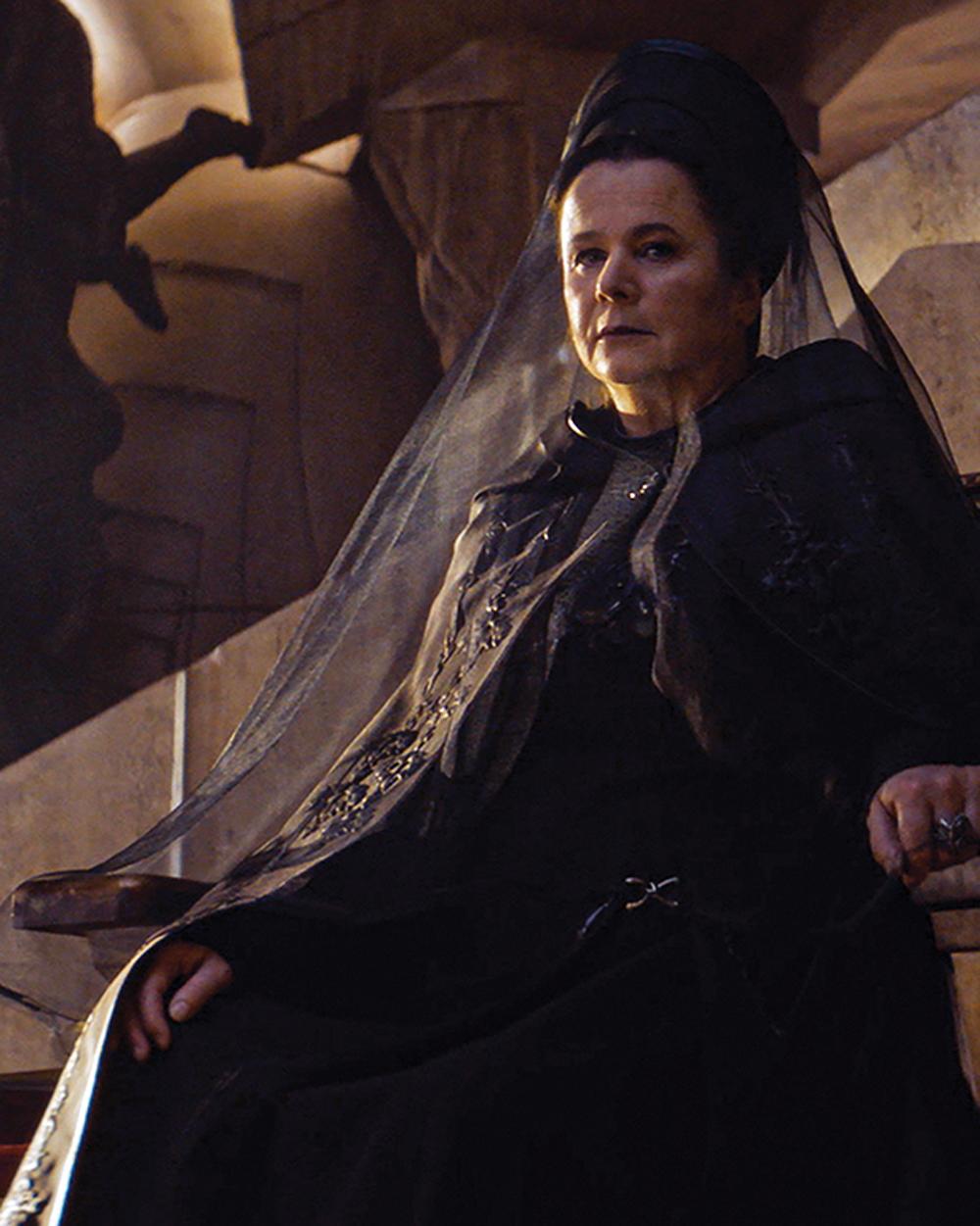 Emily Watson como Valya Harkonnen