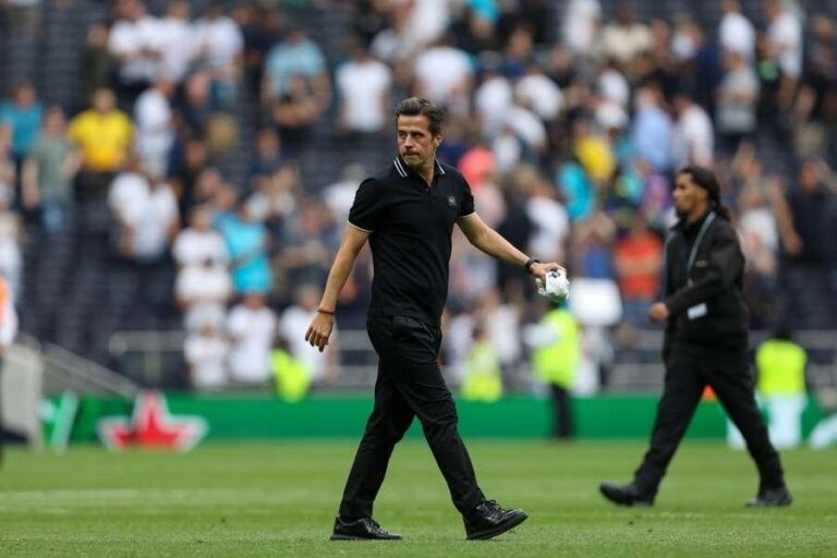 Marco Silva elogia Ebere Eze antes do confronto entre Crystal Palace e Fulham