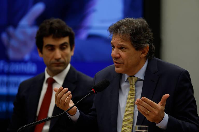 Ministro da Fazenda Fernando Haddad e o futuro presidente do Banco Central, Gabriel Galípolo durante reunião em Brasília