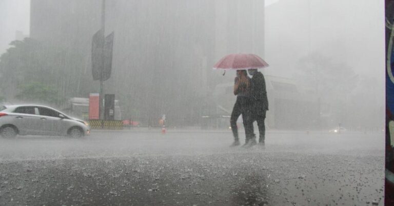 Chuva e Temperaturas Variadas Marcam o Dia em Ponta Grossa (PR)