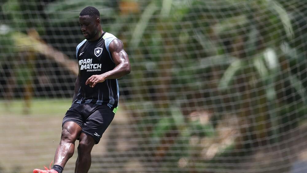 Botafogo se prepara para o jogo contra o Cuiabá