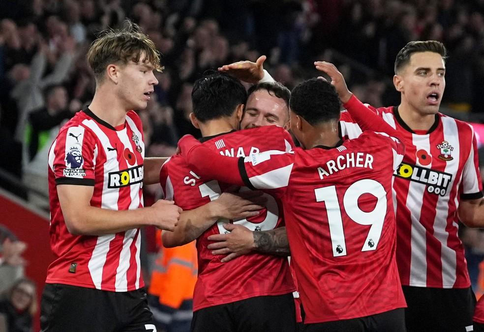 Southampton conquista primeira vitória na Premier League 2024/25