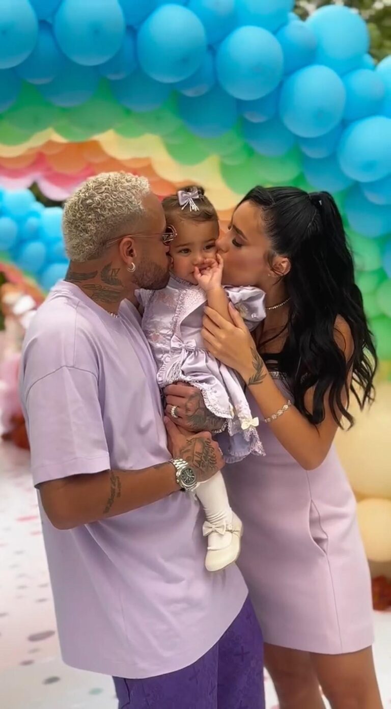 Neymar e Bruna Biancardi celebram o primeiro aniversário da filha Mavie com looks combinando