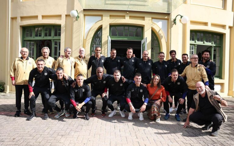 Campeões do Futebol se Reúnem em Curitiba em Prol de Crianças Carentes