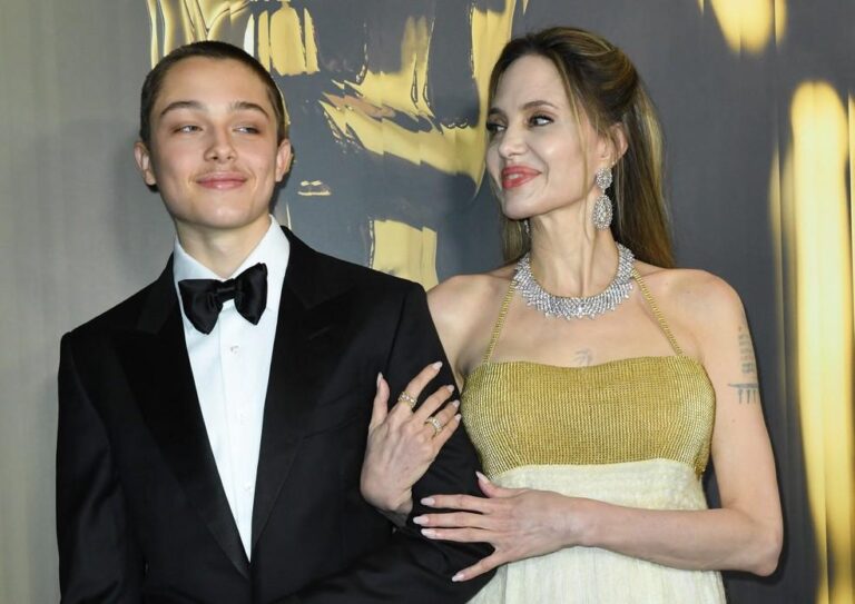 Angelina Jolie e filho Knox impressionam no Governors Awards 2024