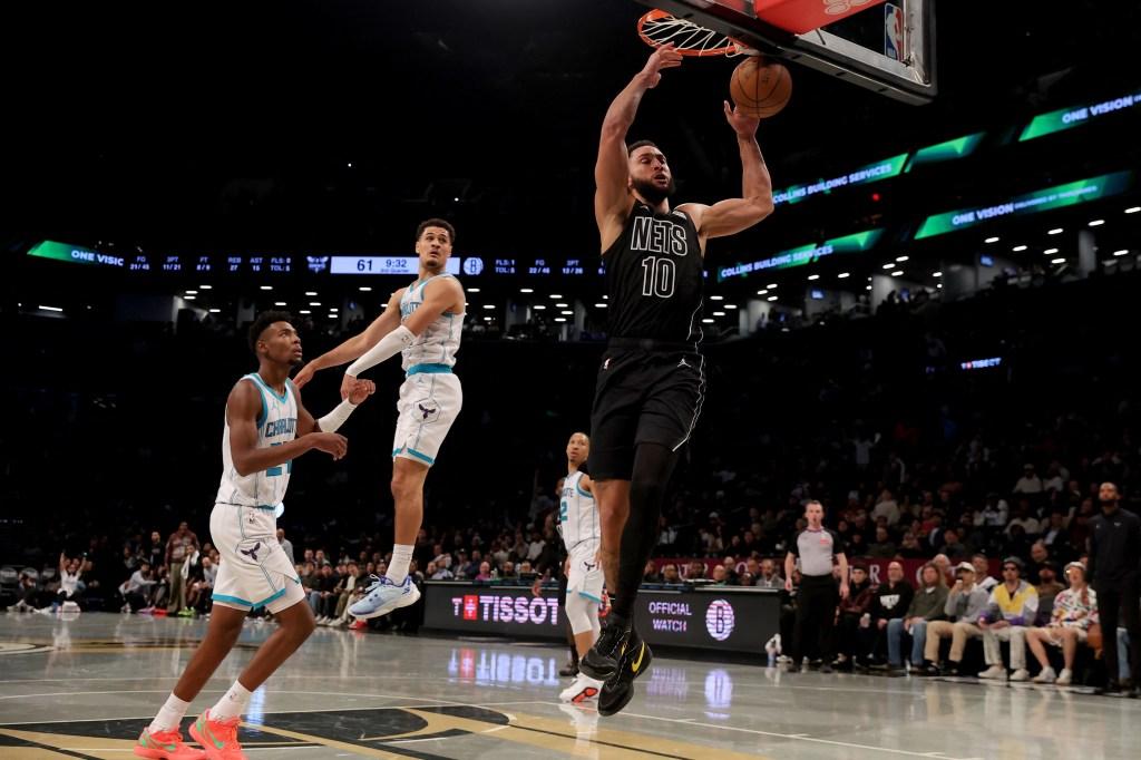 Ben Simmons dunks during the Nets-Hornets game on Nov. 19, 2024.