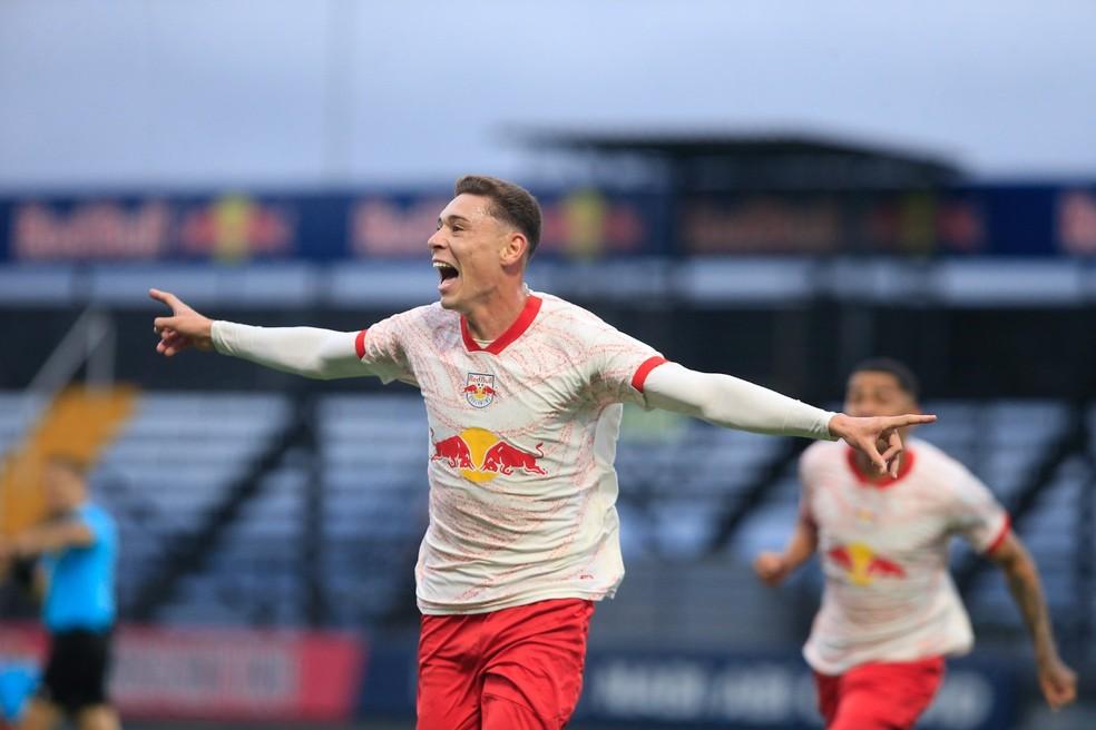 André, do Bragantino sub-23, em partida contra o Mirassol pelo Brasileiro de Aspirantes