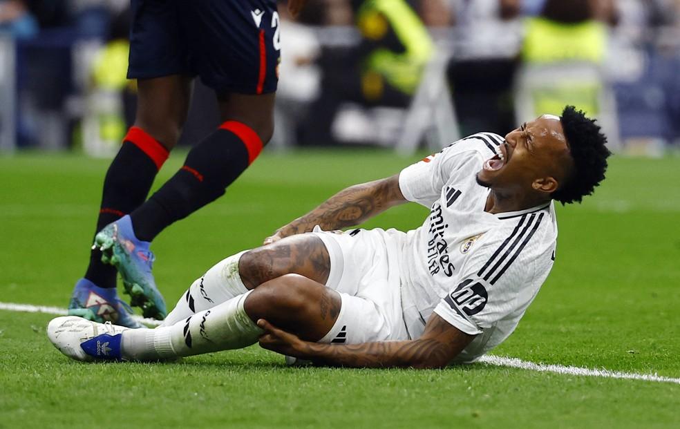 Militão sai chorando após lesão em Real Madrid x Osasuna