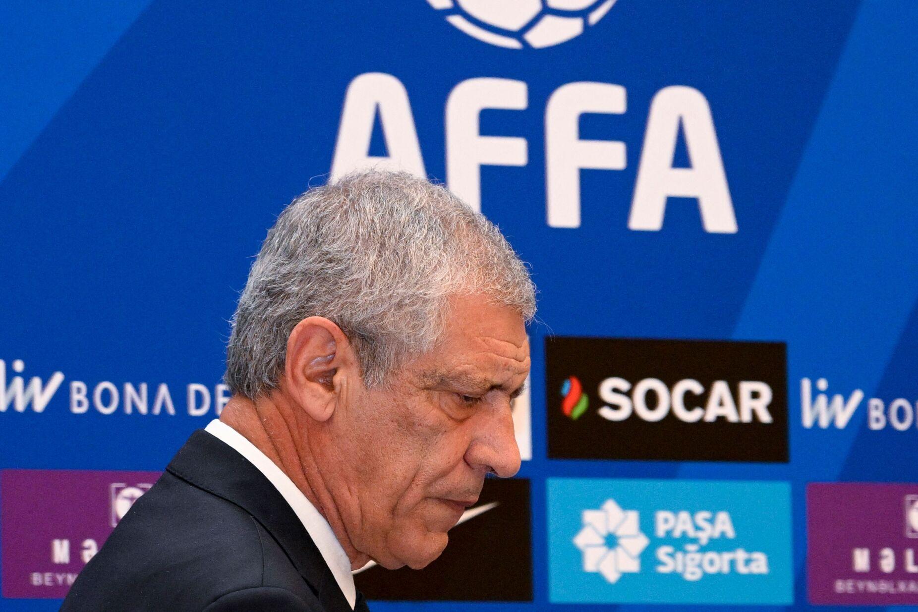 Fernando Santos durante a análise tática para o jogo contra a Suécia.