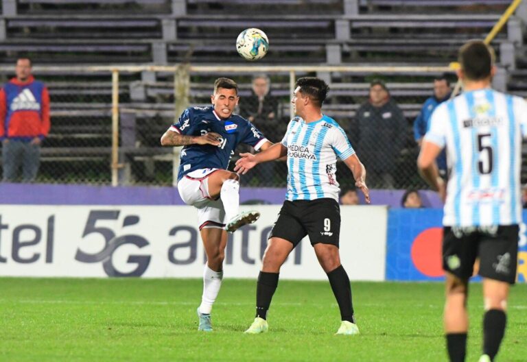 Confronto Épico: Nacional Enfrenta Cerro no Estádio Centenário Hoje às 19h