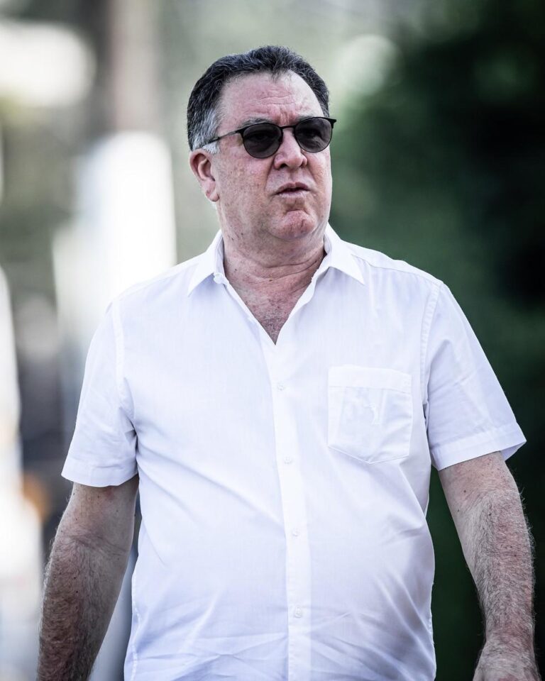 Santos vive indefinição com novo técnico e atrapalha planejamento para 2025