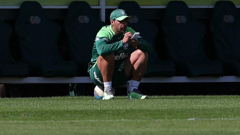 Abel Ferreira durante treino do Palmeiras