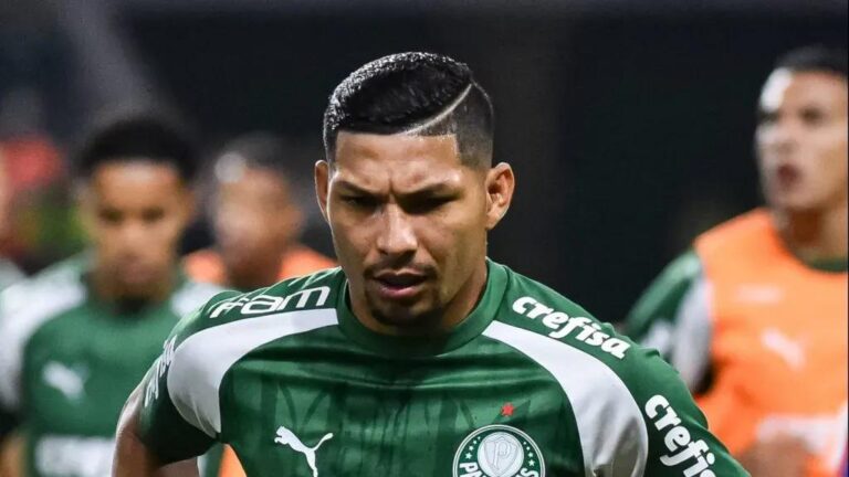 Rony brilha, Estêvão decide: Palmeiras vence o Grêmio no Brasileirão