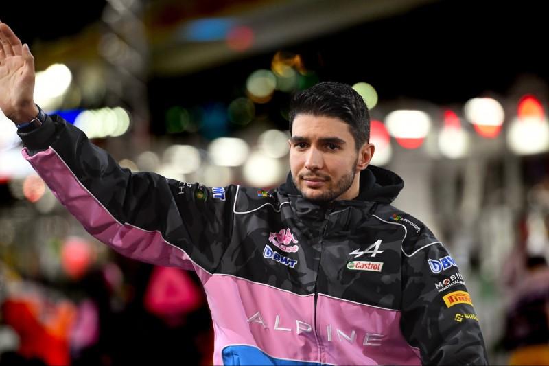 Esteban Ocon refletindo sobre corrida em Las Vegas