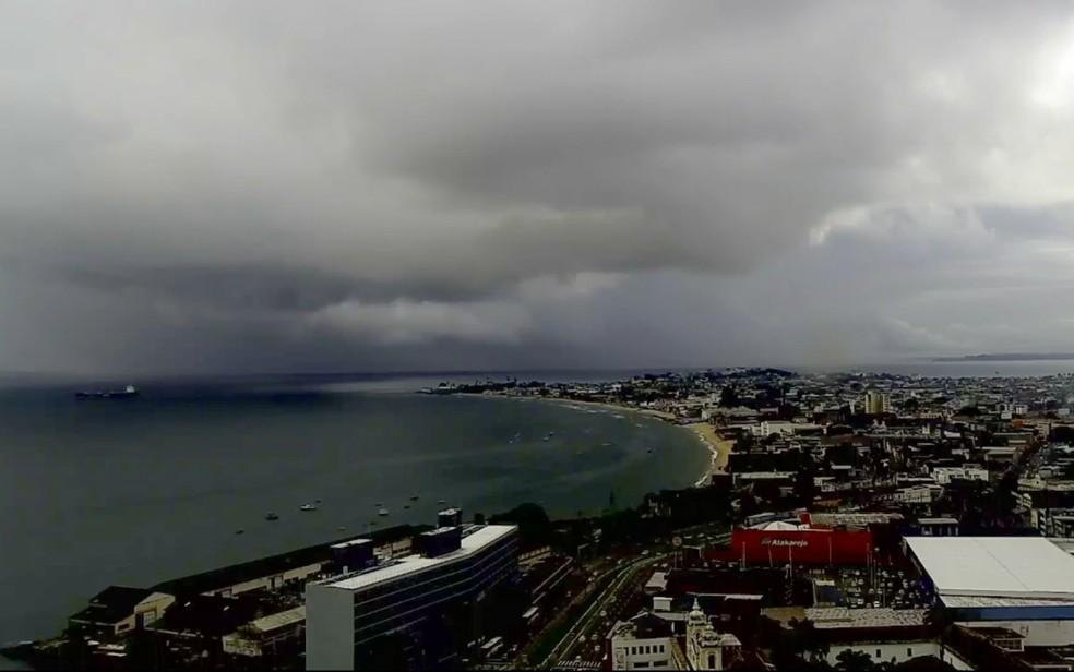 Fim de semana tem previsão de chuvas em Salvador e outras cidades da Bahia.