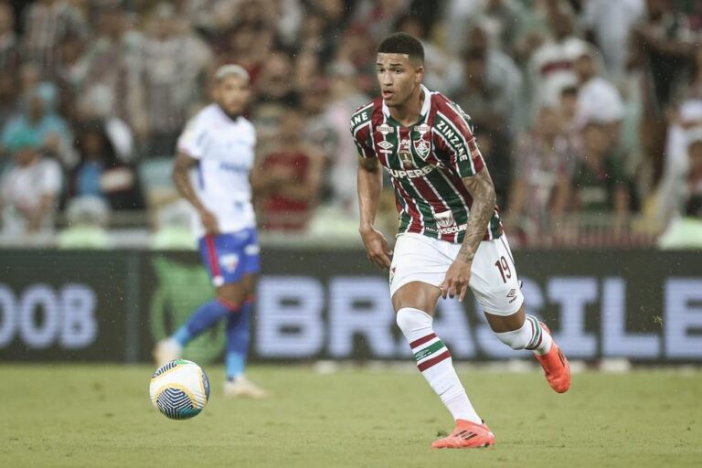 Kauã Elias: A Esperança do Fluminense contra o Rebaixamento