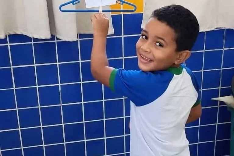 Criança de 5 anos morre após ser baleada em Japeri, no RJ