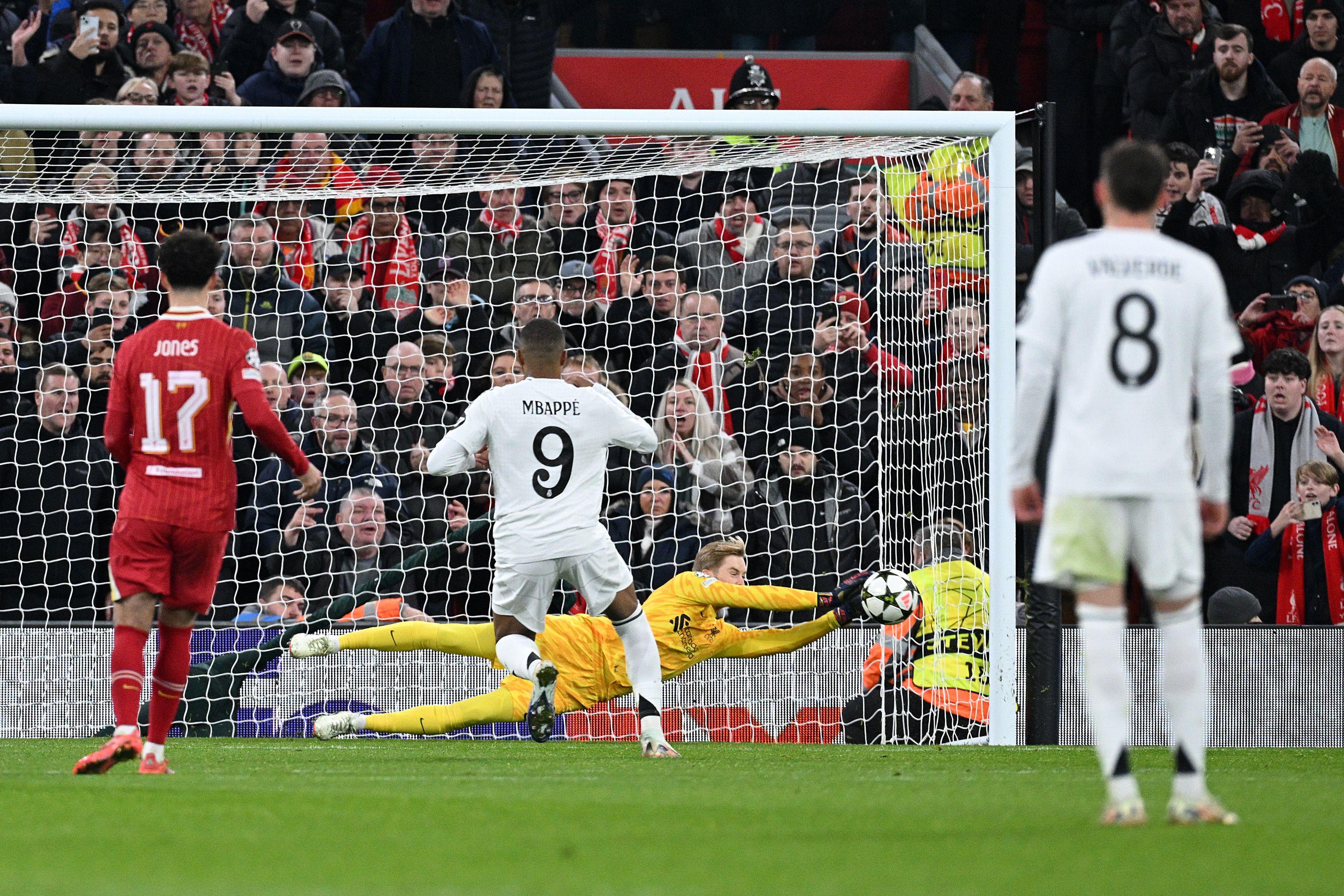 Kylian Mbappé foi um 'fantasma' na derrota do Real Madrid em Liverpool.