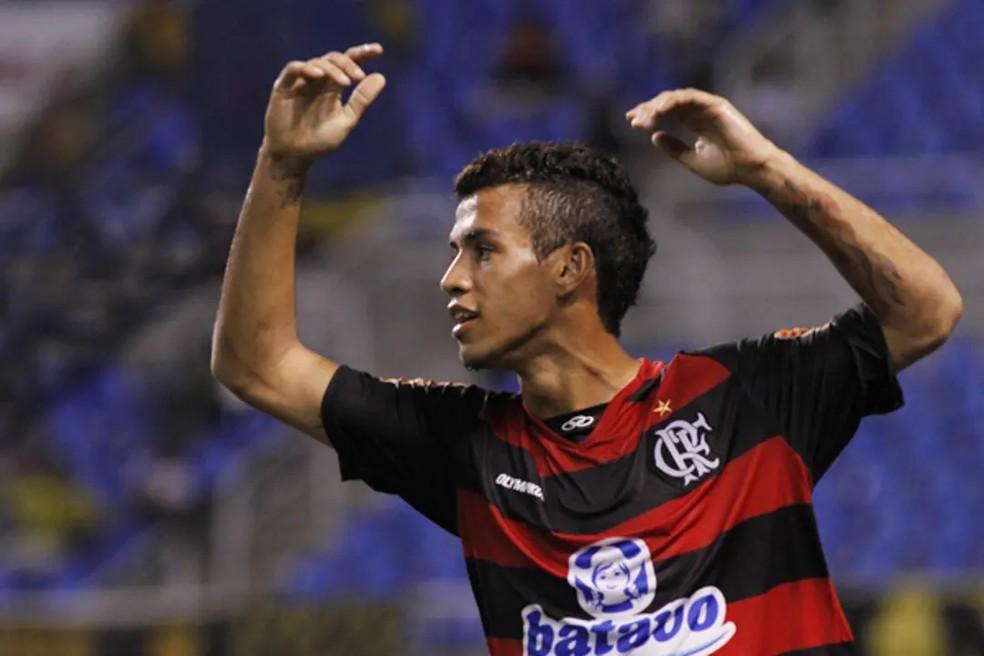 Vander tem um gol marcado pelo Flamengo, contra o Volta Redonda, em 2011