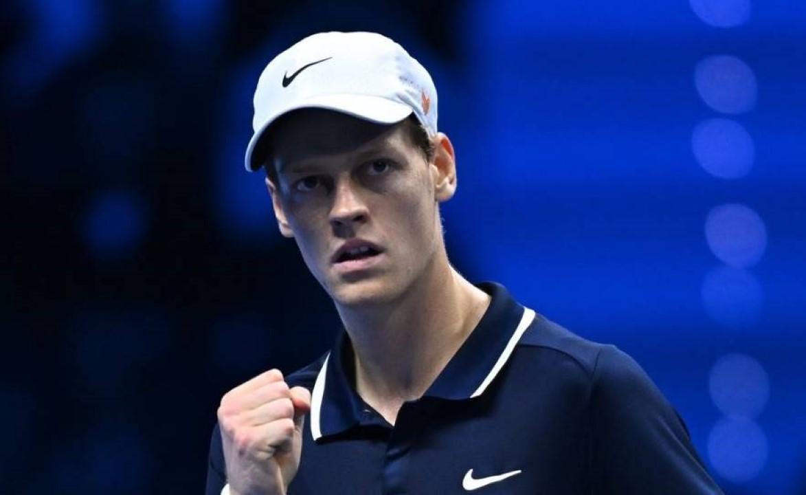 Jannik Sinner em ação durante as ATP Finals 2024