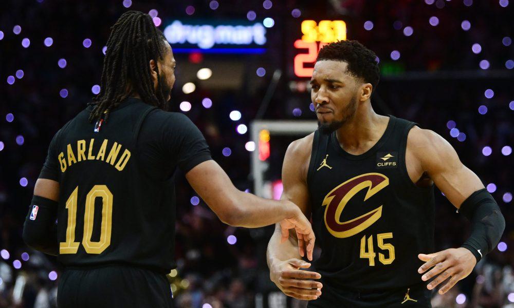 Cleveland Cavaliers em ação durante uma partida da NBA