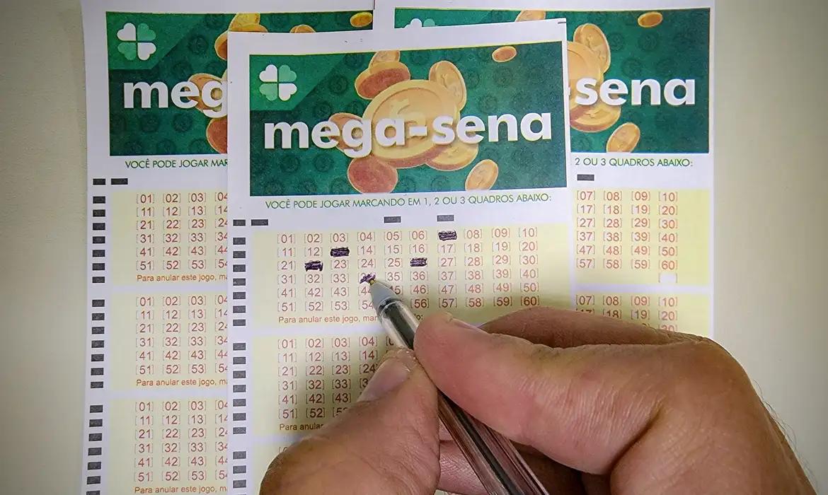 Mega-Sena 2795 sorteia hoje (9/11) prêmio de R$ 200 milhões.