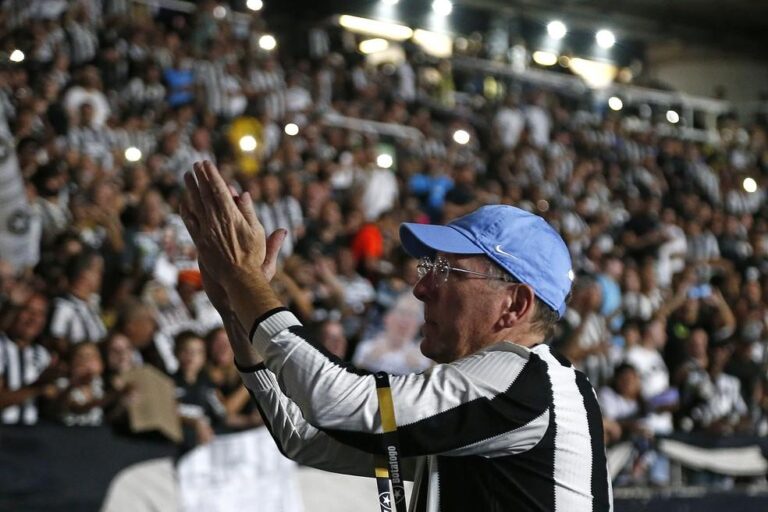 John Textor provoca Flamengo e projeta Botafogo ainda mais forte em 2025