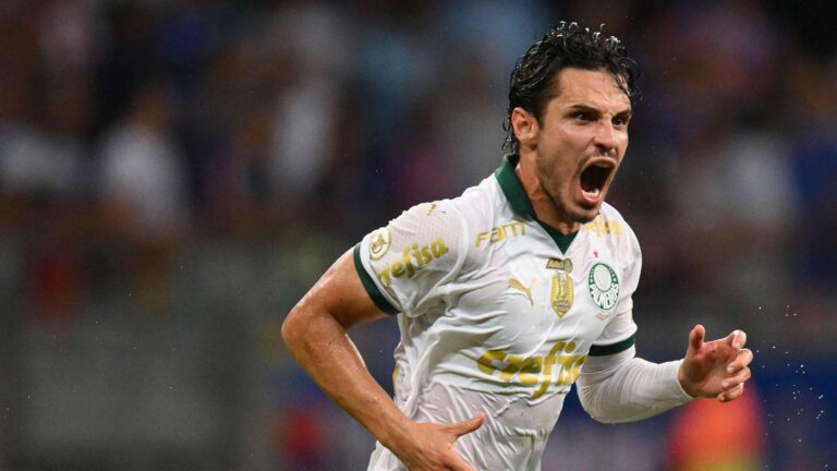 Raphael Veiga, do Palmeiras, na Mira da Premier League: Novidades do Mercado da Bola