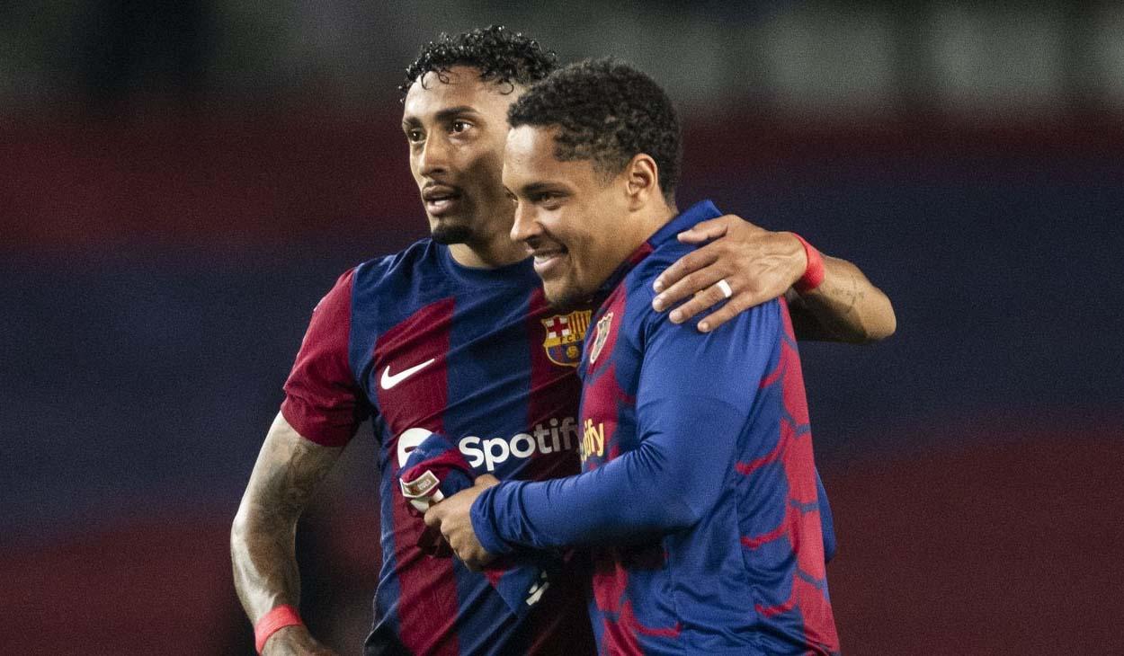 Raphinha e Vitor Roque no FC Barcelona