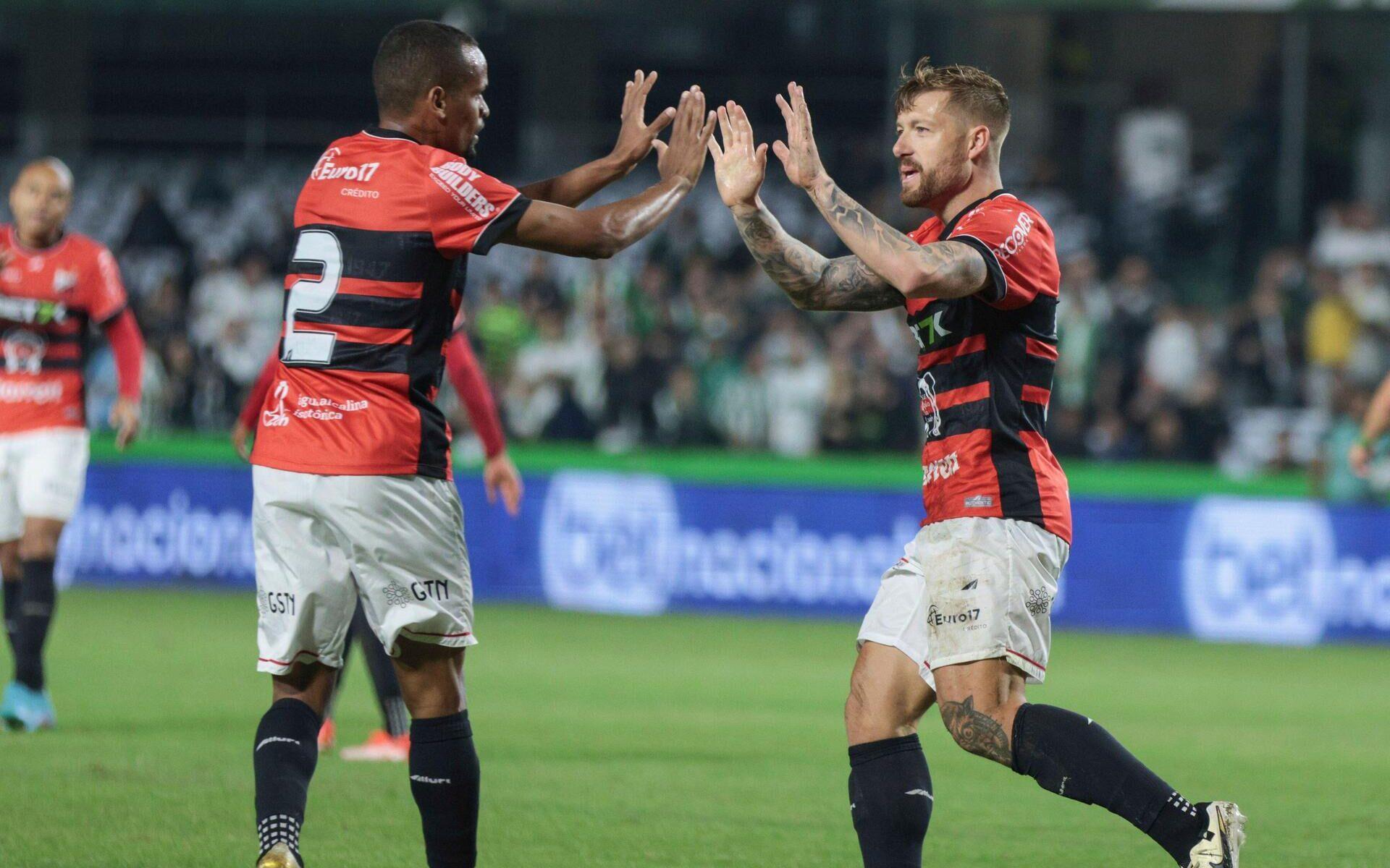 Ituano em ação no estádio