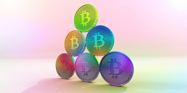 Bitcoin Registra Queda de 15% e Afasta-se de Máxima Histórica em Meio a Liquidez Baixa de Natal