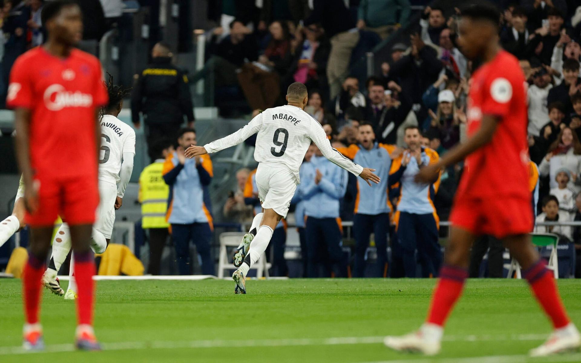 Gol de Mbappé no jogo Real Madrid x Sevilla