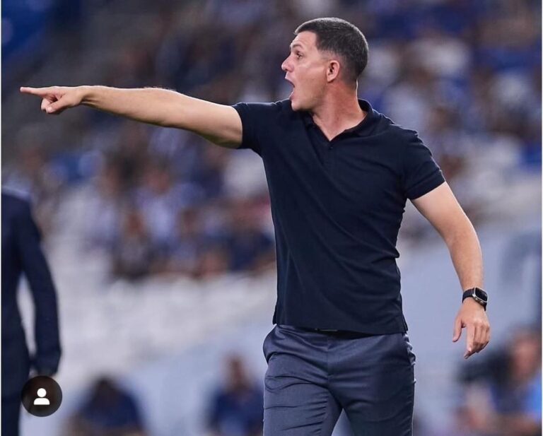 Athletico-PR contrata Maurício Barbieri como novo técnico para 2025