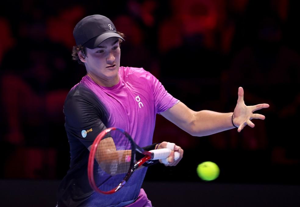 João Fonseca em ação no Next Gen ATP Finals