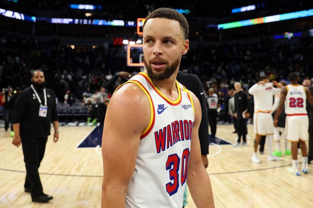 Steph Curry leva vantagem nos confrontos gerais contra LeBron