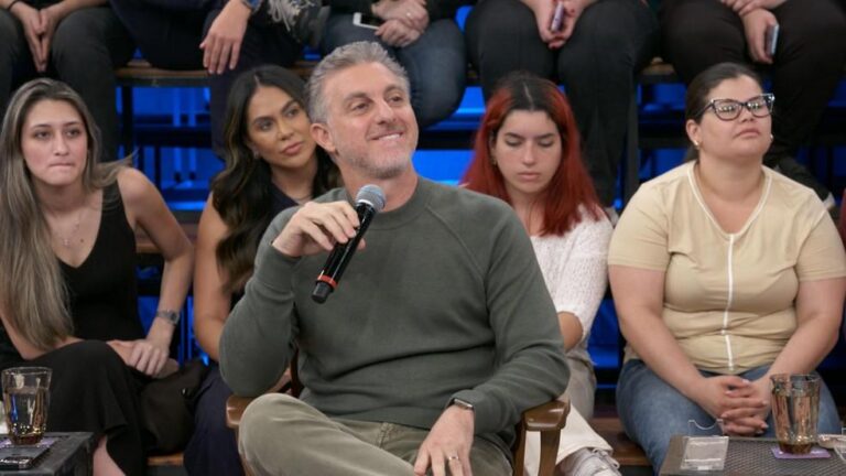 Altas Horas Especial: Celebrações com Ana Maria Braga, Luciano Huck, Gil do Vigor e Jota Quest