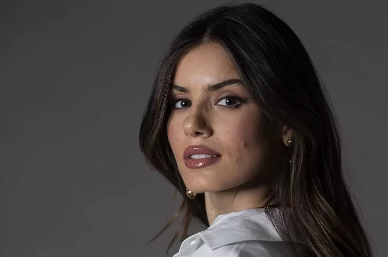 Camila Queiroz não estará na sequência de ‘Êta Mundo Bom!’