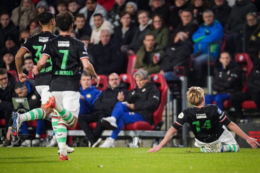 Escândalo durante a partida entre PSV e FC Twente