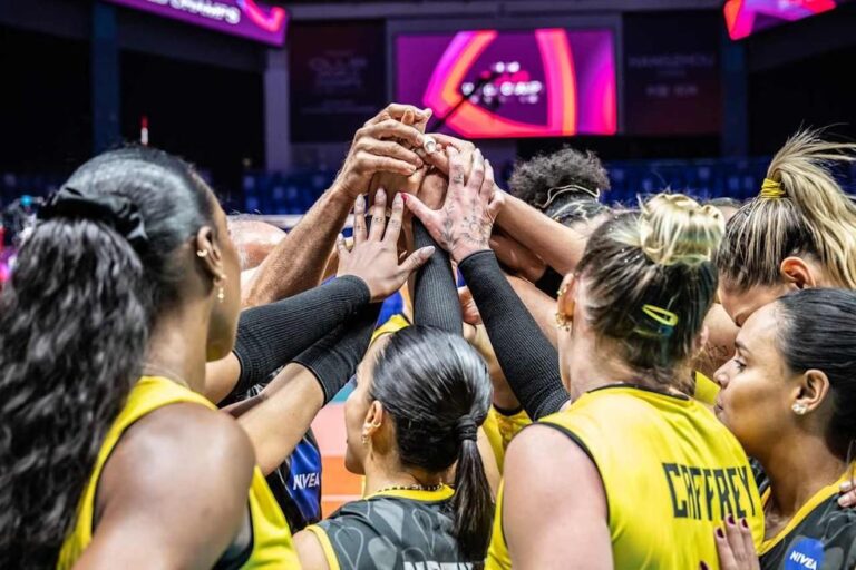 Mundial de Clubes de Vôlei Feminino: Praia Clube busca bronze após derrota para Tianjin
