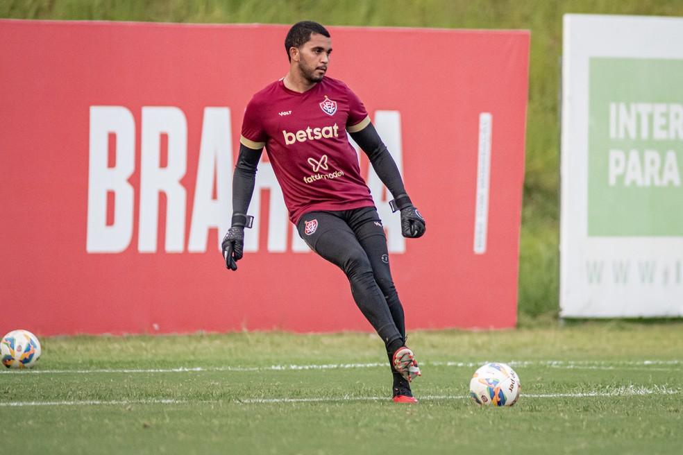 Se Lucas Arcanjo não tomar gol neste domingo, Vitória será campeão estadual de 2024